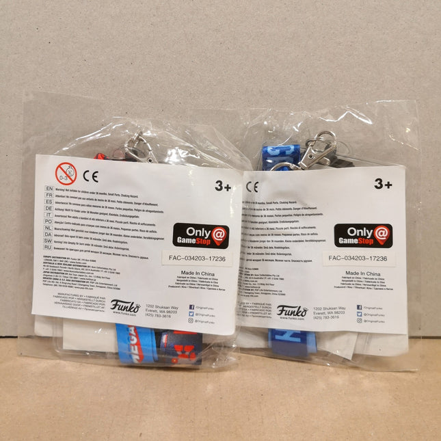 Funko Pop MEGAMAN Blue Red 8-bit Lot of 2 LANYARD KEYCHAIN BADGE 2017 NEW Rare
