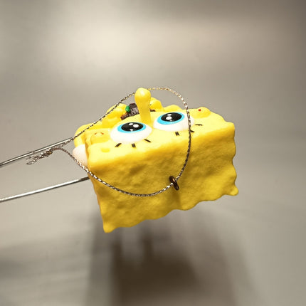 SpongeBob SquarePants Eating Brownie – 3" Christmas Ornament 2015 (Pre-Owned)