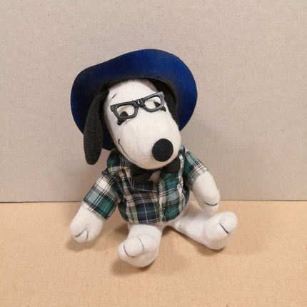 Snoopy 7" Plush with Hat & Plaid Coat – Applause Vintage (Pre-Owned)