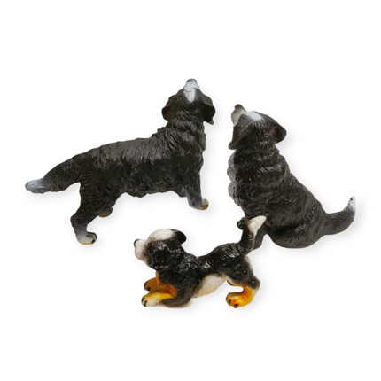 Miniature Spaniel Dog & Puppies Lot of 3 – 2.5" Figures (Pre-Owned)