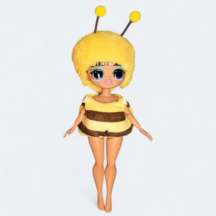 Cute Bee Costume Plush Outfit – Fits 20cm & LOL OMG Dolls (Pre-Owned)