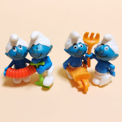 Kinder Surprise Toy Lot of 4 Smurfs Gardener Workers – 2" Figure (K97, Pre-Owned)