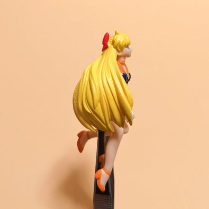 Sailor Moon Sailor Venus 2.5" Cup Edge Mini Figure – Bandai (Pre-Owned)