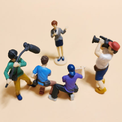 Toy Miniature Lot of 5 Reporter & Filming Crew – 2" Diorama Model (Rare, Pre-Owned)