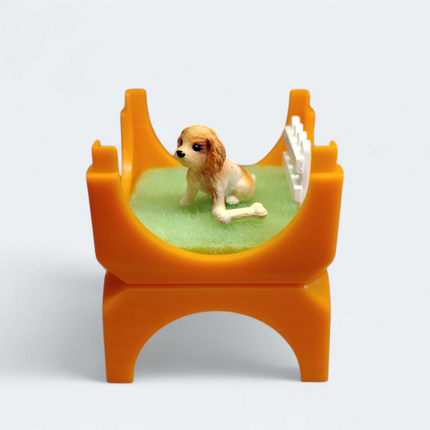 Orange Cube with Puppy on Lawn 2" Mini Figure – Dollhouse Dog (Pre-Owned)