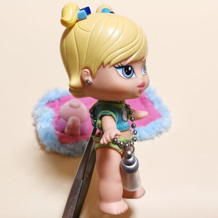 Bratz Baby Cloe & Pet Pig Angel – 2004 Fashion Doll (Pre-Owned)