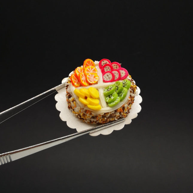 Handmade Cream Kiwi Fruit Cake 1.5" Miniature – Dollhouse Food (Pre-Owned)