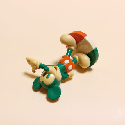 Tokyo DisneySea Mickey Mouse Italiano 2.25" Mini Figure – Yellowed (Pre-Owned)