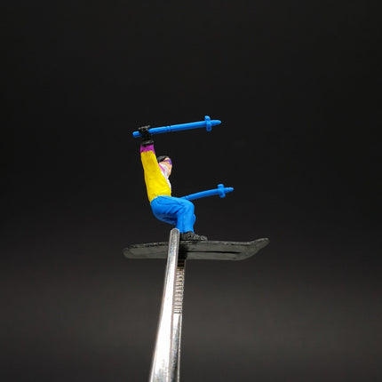 Toy Miniature Skiing Man in Blue Outfit – 1" Diorama Figure (Pre-Owned)