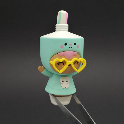 Pop Mart x Momiji Dazzle Toothpaste & Tooth – 3" Vinyl (Pre-Owned)
