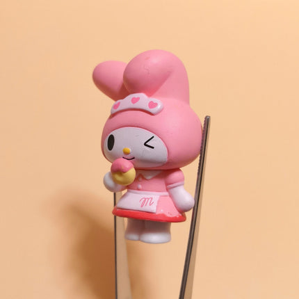 Sanrio My Melody Eating Donut – 2" Pink Series Figure (2021) (Pre-Owned)