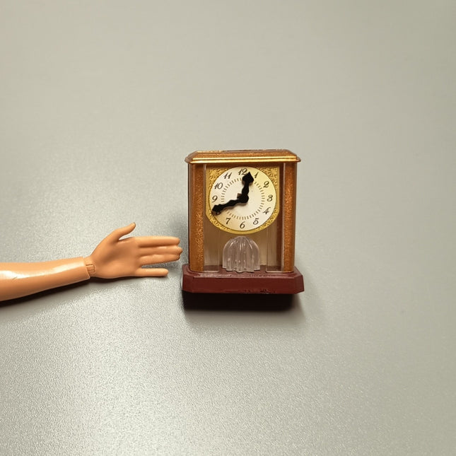 Re-Ment Miniature Mantel Clock – Antique Home Decor (Pre-Owned)