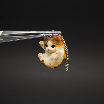 Baby Kitty Blue Eyes 1" Chubby Cat Keychain – Miniature Dollhouse Toy (Pre-Owned)