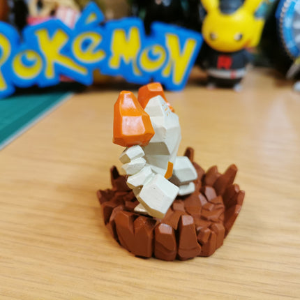 Pokemon Zukan Regirock with Stand 1/40 Mini Figure – Gashapon TOMY 2004 (Pre-Owned)