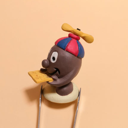 Cadbury World Chocolate Cream Egg with Propeller Hat – 2" Figure (1997, UK, Rare, Pre-Owned)