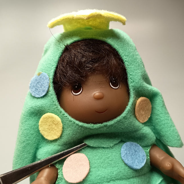 Precious Moments Xmas Tree Outfit AA Boy – 5" Doll Ornament (Enesco, Pre-Owned)