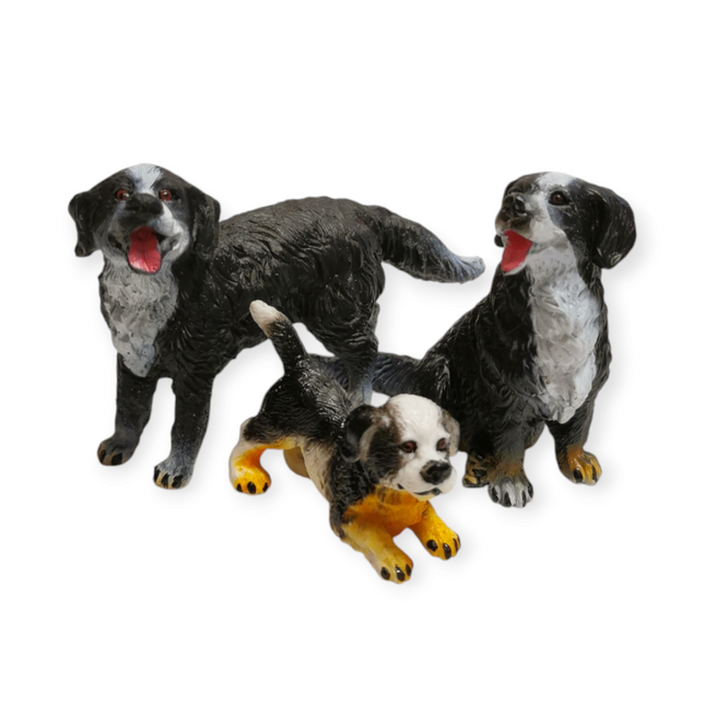 Miniature Spaniel Dog & Puppies Lot of 3 – 2.5" Figures (Pre-Owned)