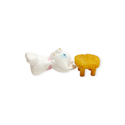 Aristocats Marie Sitting on Chair 1" Mini Figure – Disney Yujin (Pre-Owned)