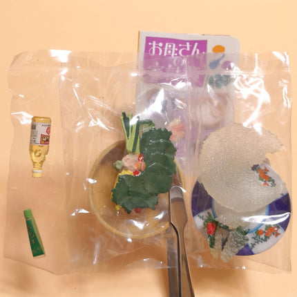 Re-Ment Mom’s Kitchen 2005 #9 Making Sushi Hand Rolls – Miniature Food (Sealed)