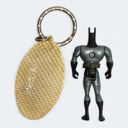 Miniature Animated Batman – 2.5" Figure & Batman Logo 2" Keyring Lot (Pre-Owned)