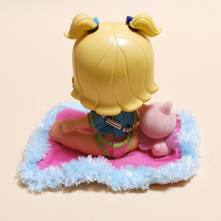 Bratz Baby Cloe & Pet Pig Angel – 2004 Fashion Doll (Pre-Owned)