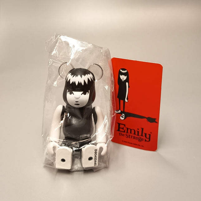Medicom Bearbrick EMILY THE STRANGE w Card 100% be@rbrick S45 Series 45 Horror