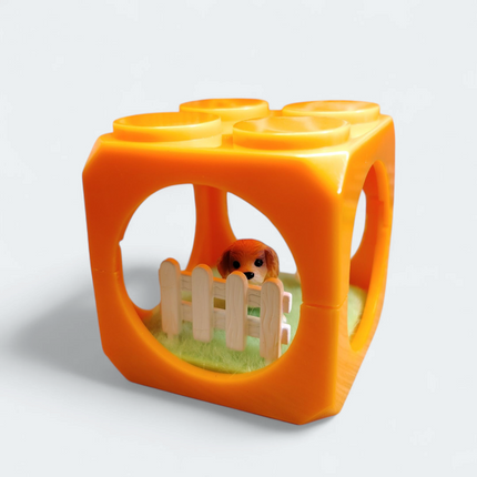 Orange Cube with Puppy on Lawn 2" Mini Figure – Dollhouse Dog (Pre-Owned)