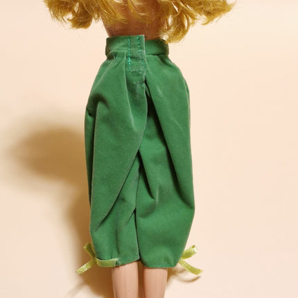 1/6 Scale Green Capri Pants – Summer Casual for Barbie & Jenny (Pre-Owned)