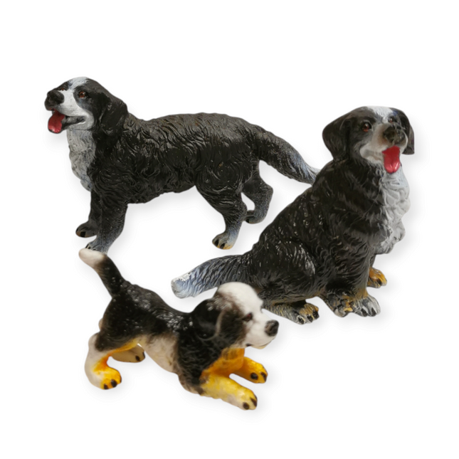 Miniature Spaniel Dog & Puppies Lot of 3 – 2.5" Figures (Pre-Owned)