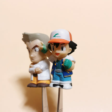 Vintage 1998 Pokemon Ash & Professor Oak Finger Puppet – 1.5" (Bandai, Pre-Owned)