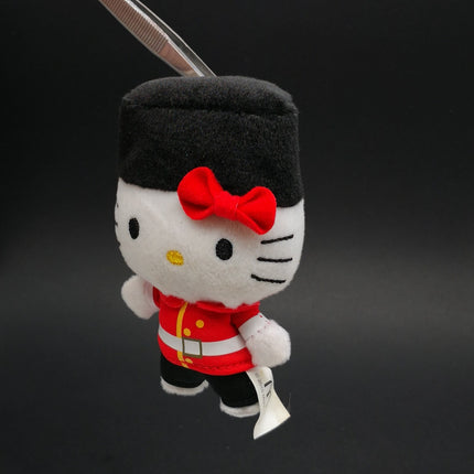 Sanrio Hello Kitty as London Royal Guard 5" Plush (2010, Pre-Owned)