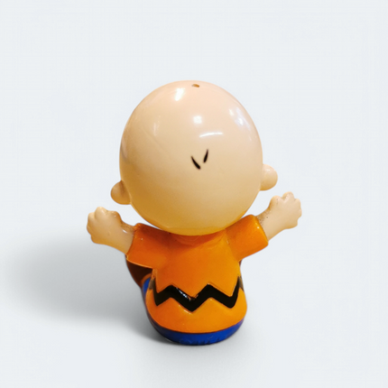 Peanuts Charlie Brown Sitting – 1.25" Charm Mini Figure (Pre-Owned)