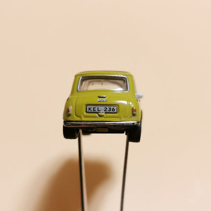 Hongwell 1/72 Olive Brixtax Mini Cooper – Diecast Car (Pre-Owned)