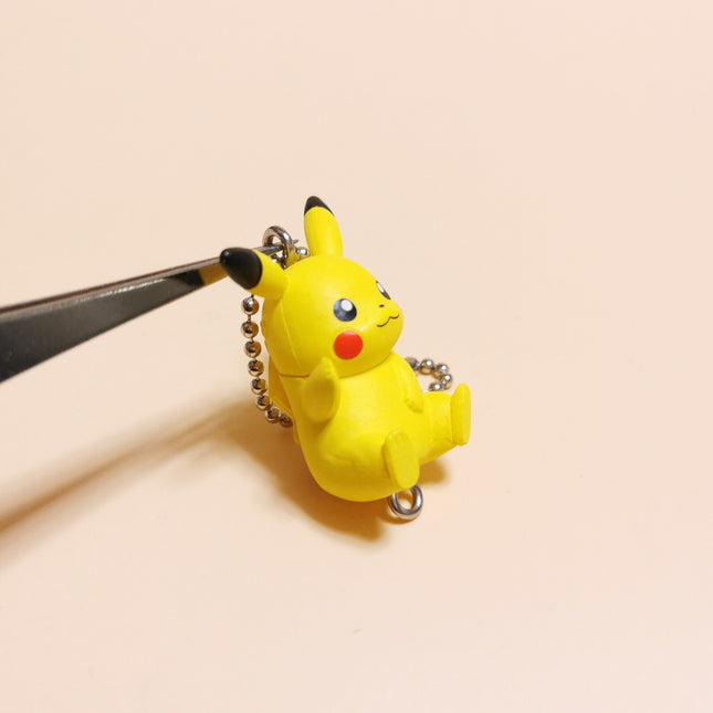 Pokemon Pikachu Hand Up Keychain 1" Mini Figure – Charm (Pre-Owned)