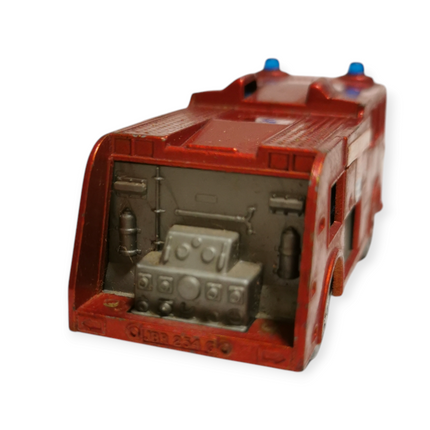 Matchbox Lesney No.35 Merryweather Fire Engine Truck – Diecast Car (Red, Pre-Owned)