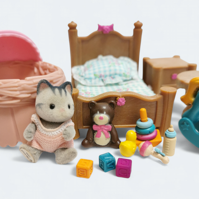 Dollhouse Baby Toddler Bedroom Nursery Set – Lil’ Woodzeez (Pre-Owned)
