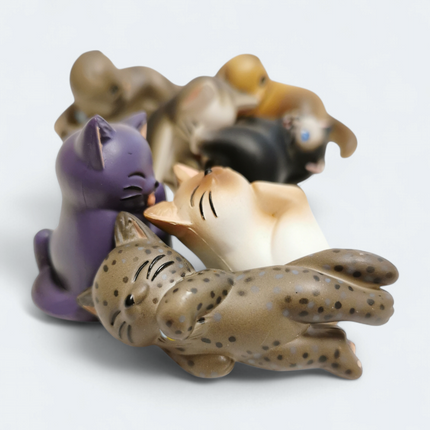 Adorable Kitty Cats 1.5–2" Mini Figures – Lot of 7 Dollhouse Pets (Pre-Owned)