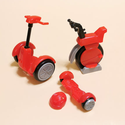 1/18 Scale Red Scooter Wheel Toy 3-in-1 – Dollhouse Diorama (Pre-Owned)