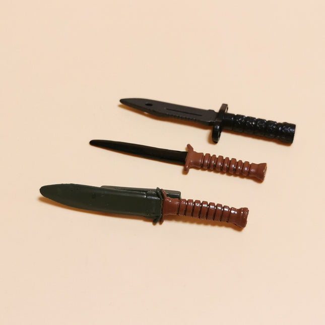 1/6 Scale Blade Knife Dagger Lot – for 12" Figure (Pre-Owned)