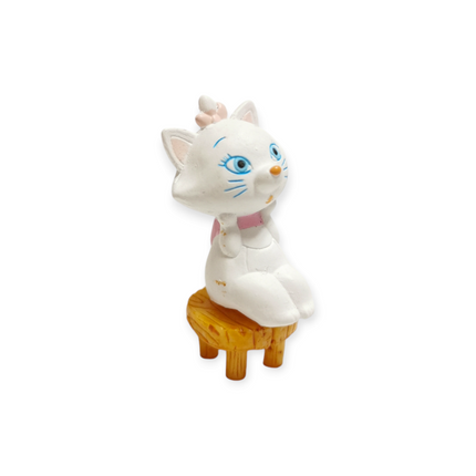 Aristocats Marie Sitting on Chair 1" Mini Figure – Disney Yujin (Pre-Owned)