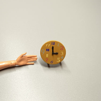 Re-Ment Miniature Kids Table Clock – Nursery Decor (Pre-Owned)