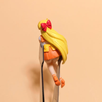 Sailor Moon Sailor Venus 2.5" Cup Edge Mini Figure – Bandai (Pre-Owned)