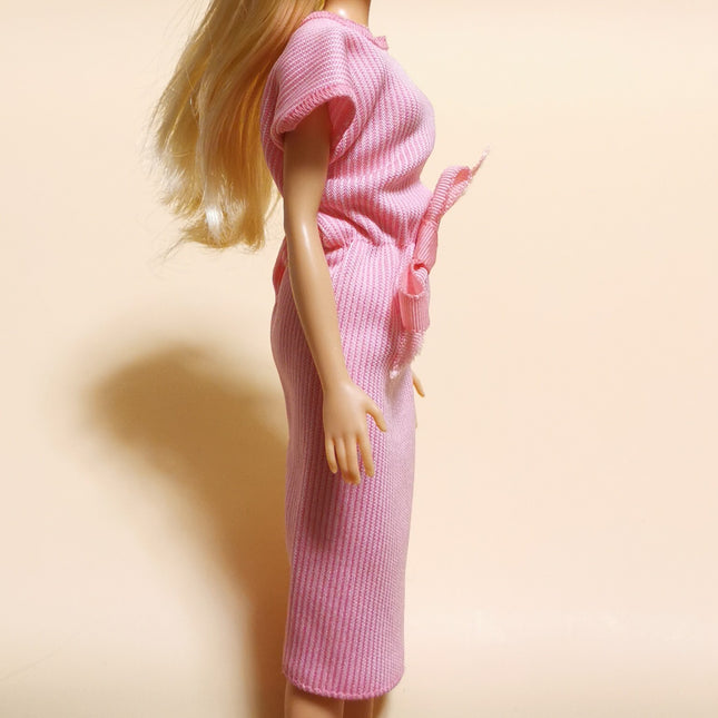 Mattel Barbie Pink Dress with Bow – Vintage 1984 (Pre-Owned)