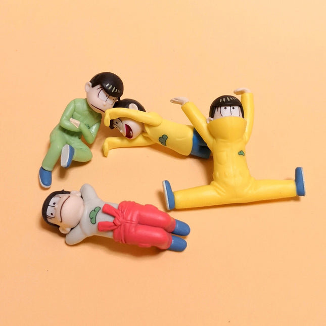 Osomatsu-san Puttito Cup-Rim Figures 1.5" – Lot of 4 (Pre-Owned)