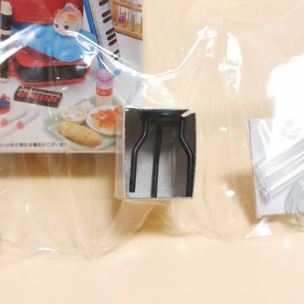 Re-Ment Elementary School #3 Lab Test Tubes & Beaker – Dollhouse Science (Sealed)