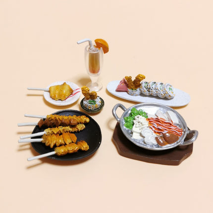 Miniature Japanese Food Set – Sushi Roll, Skewer & Sukiyaki (Pre-Owned)