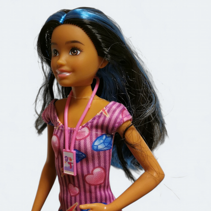 Mattel Barbie Skipper Tan Skin Doll – Blue Highlight Dark Hair & Purple Dress (Pre-Owned)