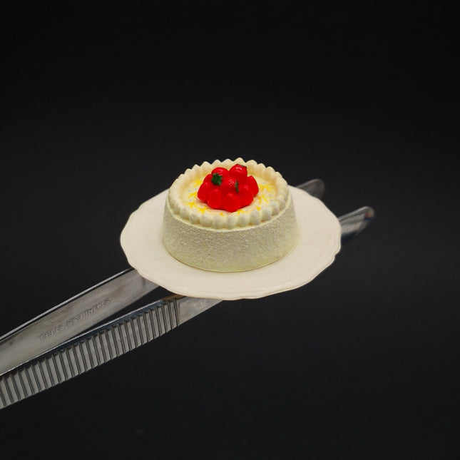 Re-Ment Miniature Cream Short Cake – Party Dessert (Rare, Pre-Owned)