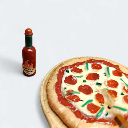 Re-Ment Family Restaurant 2 #1 Pepperoni Pizza with Tray – Dollhouse Kitchen