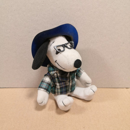 Snoopy 7" Plush with Hat & Plaid Coat – Applause Vintage (Pre-Owned)